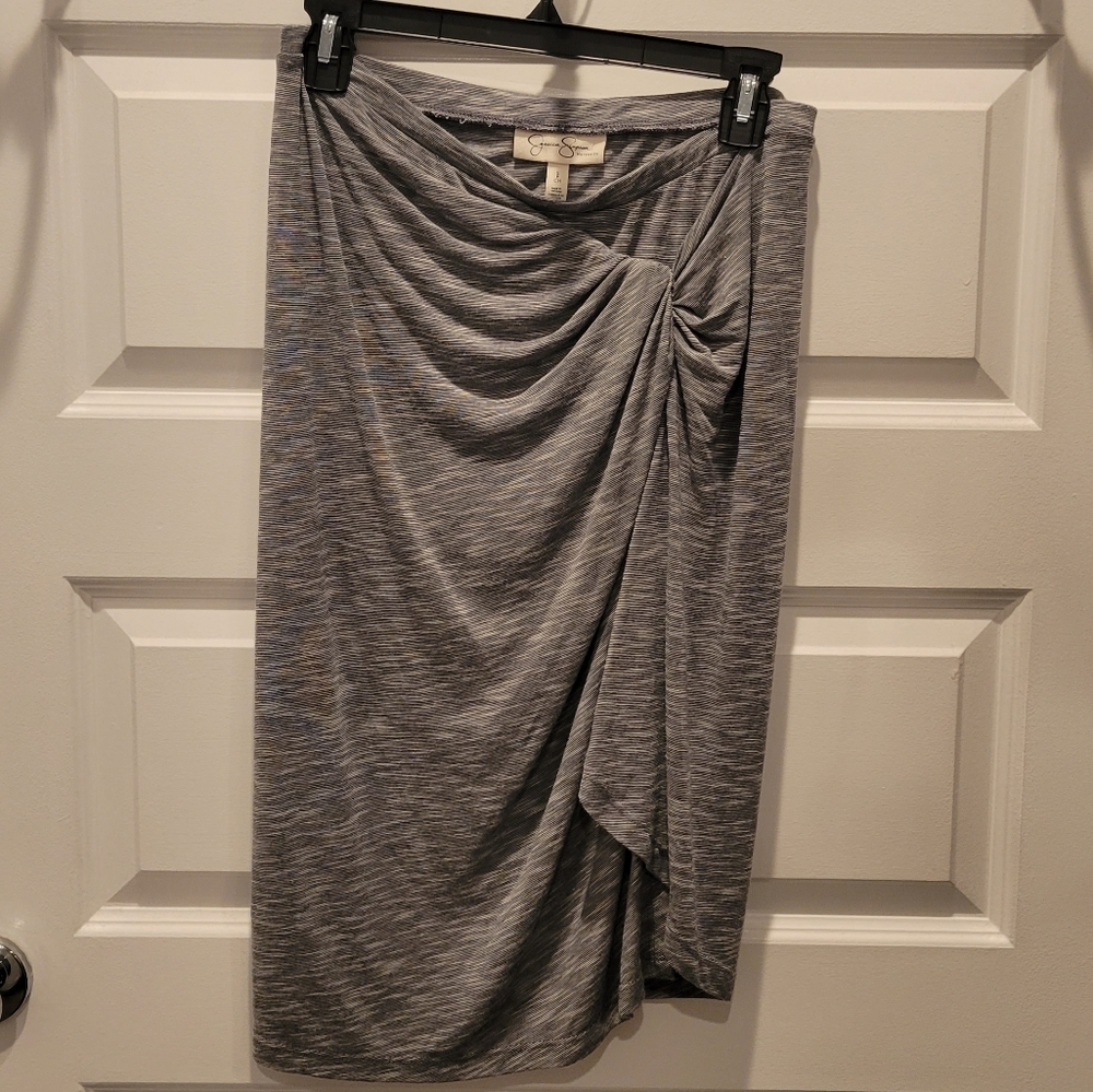 Jessica Simpson Maternity heathered gray faux wrap skirt. Size S